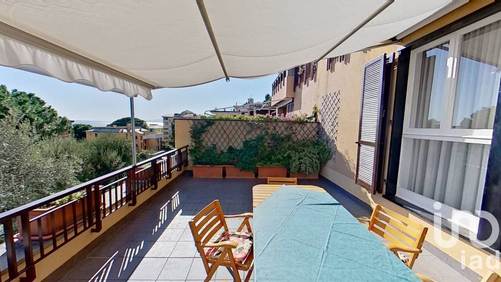 Appartamento in vendita ad Arenzano via del Mare, 48