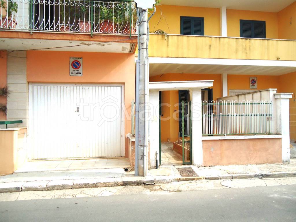 Appartamento in vendita a Casarano via Antonio Canova