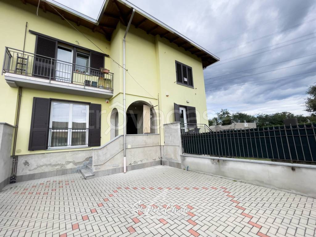 Appartamento in vendita a Castelletto sopra Ticino via Sempione