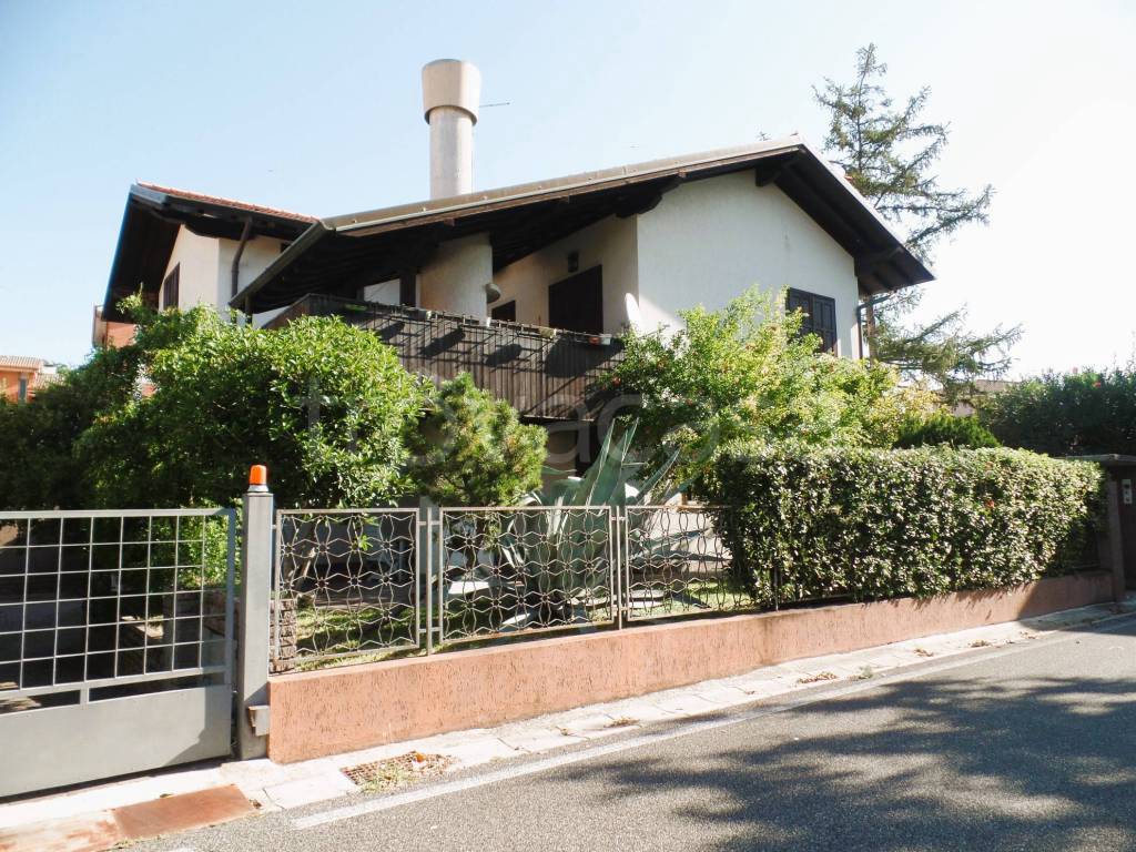 Villa Bifamiliare in vendita a Monfalcone