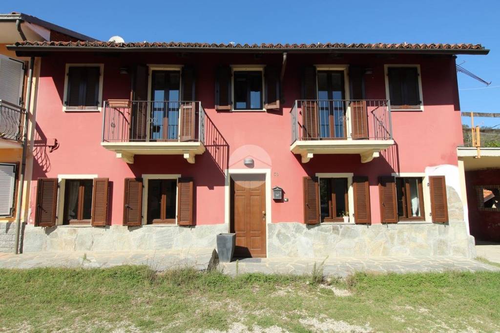 Casa Indipendente in vendita a Sommariva Perno località re, 38