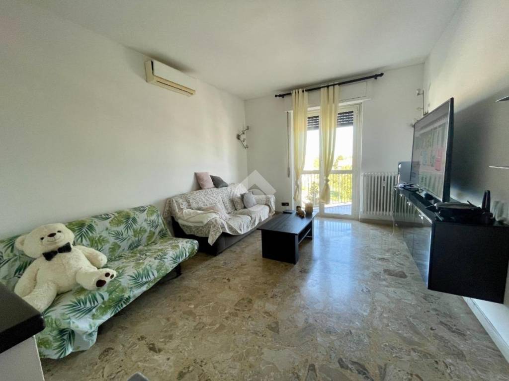 Appartamento in vendita a Monza via Valosa di Sopra, 3