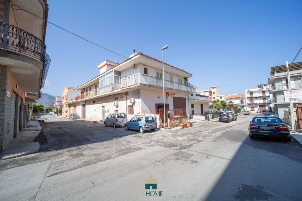 Appartamento in vendita a Palermo via Pietro Marcatajo, 1