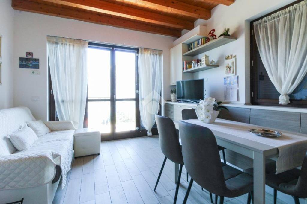 Appartamento in vendita a Tremosine sul Garda via Mezzema