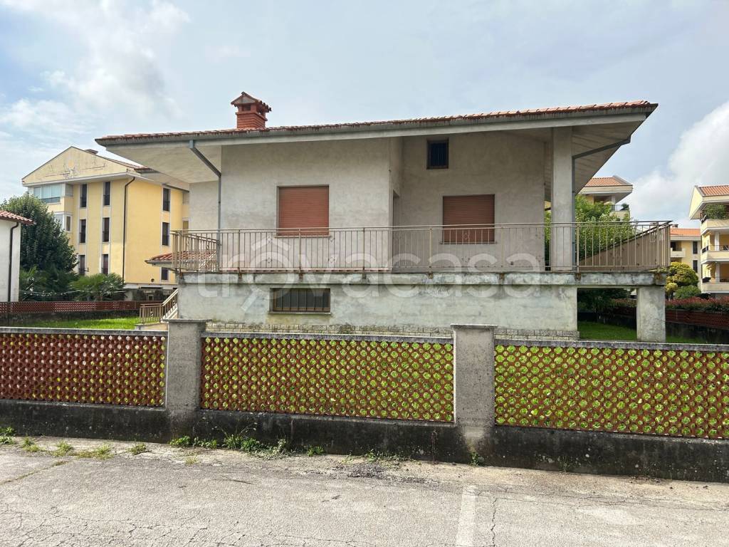 Villa in vendita a Fiumicello Villa Vicentina via Garibaldi, 22