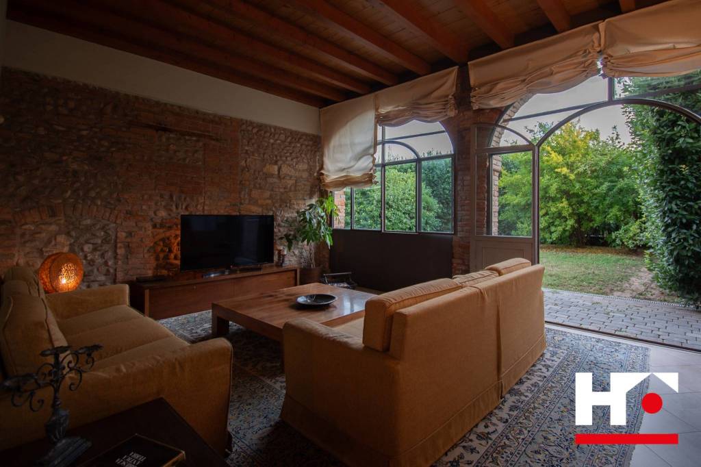 Villa in vendita a Brescia via delle Rose, 37
