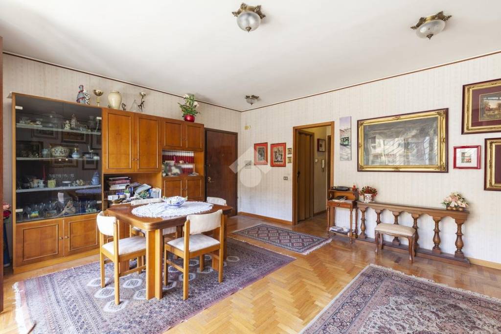 Appartamento in vendita a Roma via adolfo consolini, 32