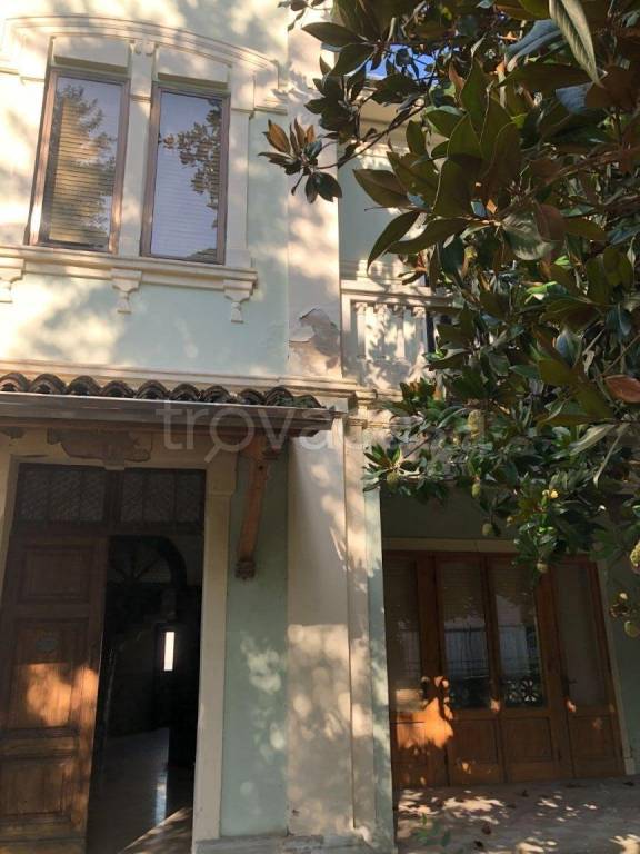 Villa Bifamiliare in vendita a San Benedetto Po via Antonio Gramsci, 6