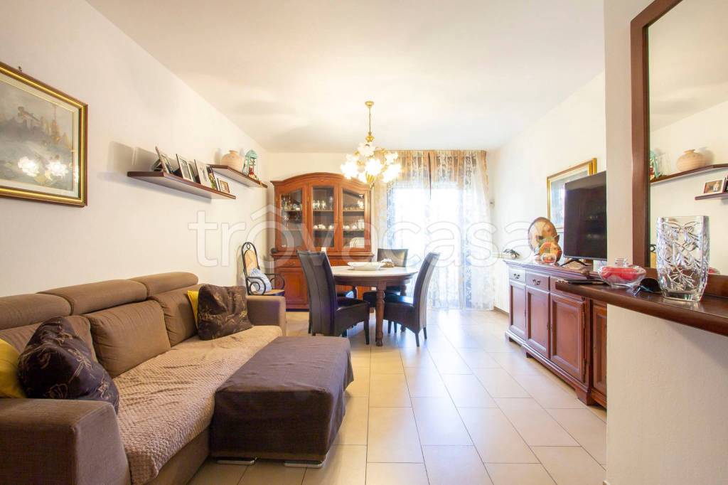 Appartamento in vendita a Lainate via Ludovico Ariosto, 14