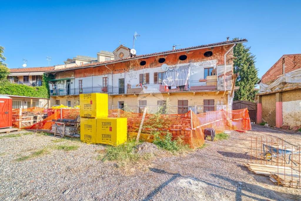 Appartamento in vendita a Rivoli via Pullino, 48