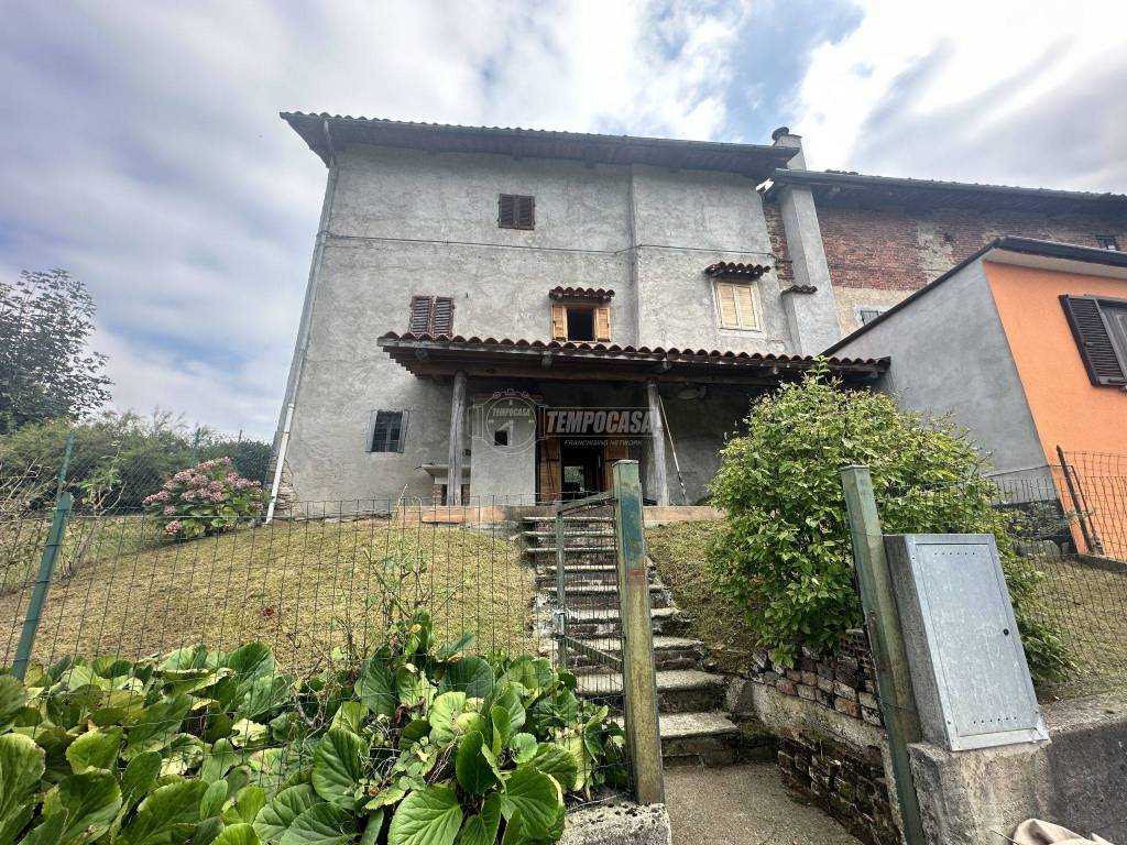 Casa Indipendente in vendita a Prascorsano localita' prabasone