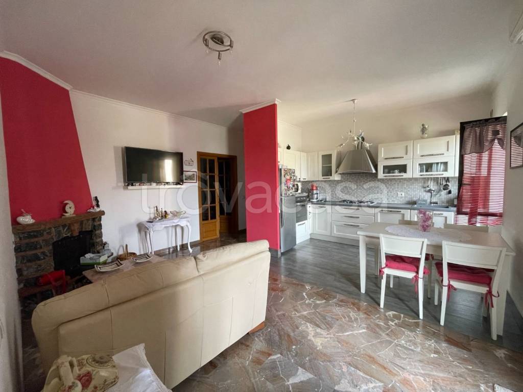 Appartamento in vendita a Roma via Savoca, 36