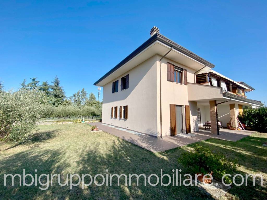 Villa Bifamiliare in vendita a Rimini via Santa Aquilina, 30