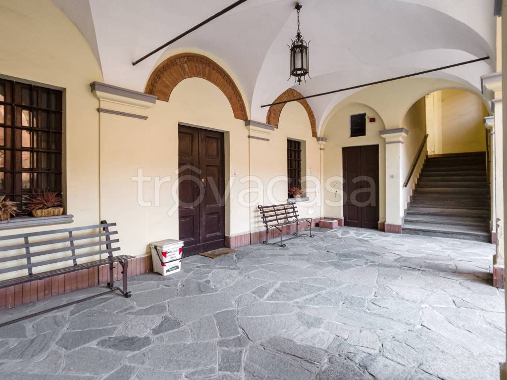 Ufficio in affitto a Chieri via Giuseppe Garibaldi, 35