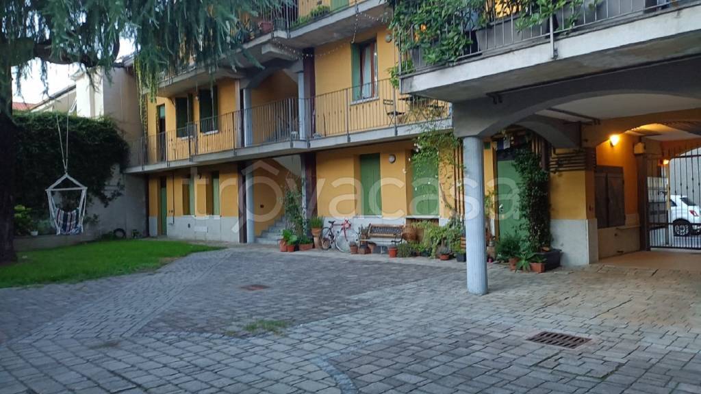 Appartamento in vendita a Legnano via Cristoforo Colombo