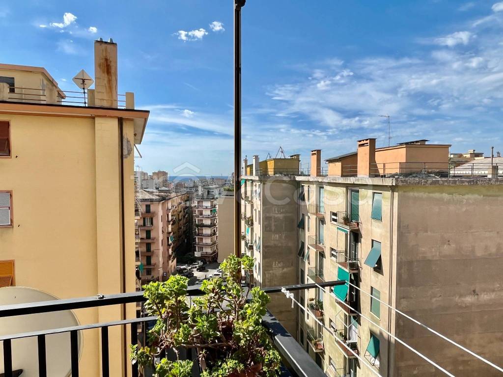 Appartamento in vendita a Genova via San Giovanni Battista