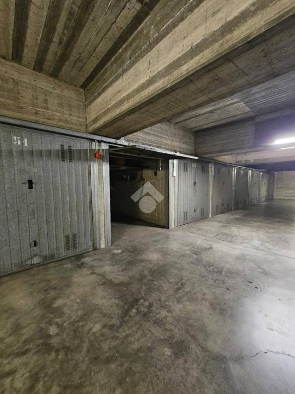 Garage in vendita a Torino p.Za Derna, 215