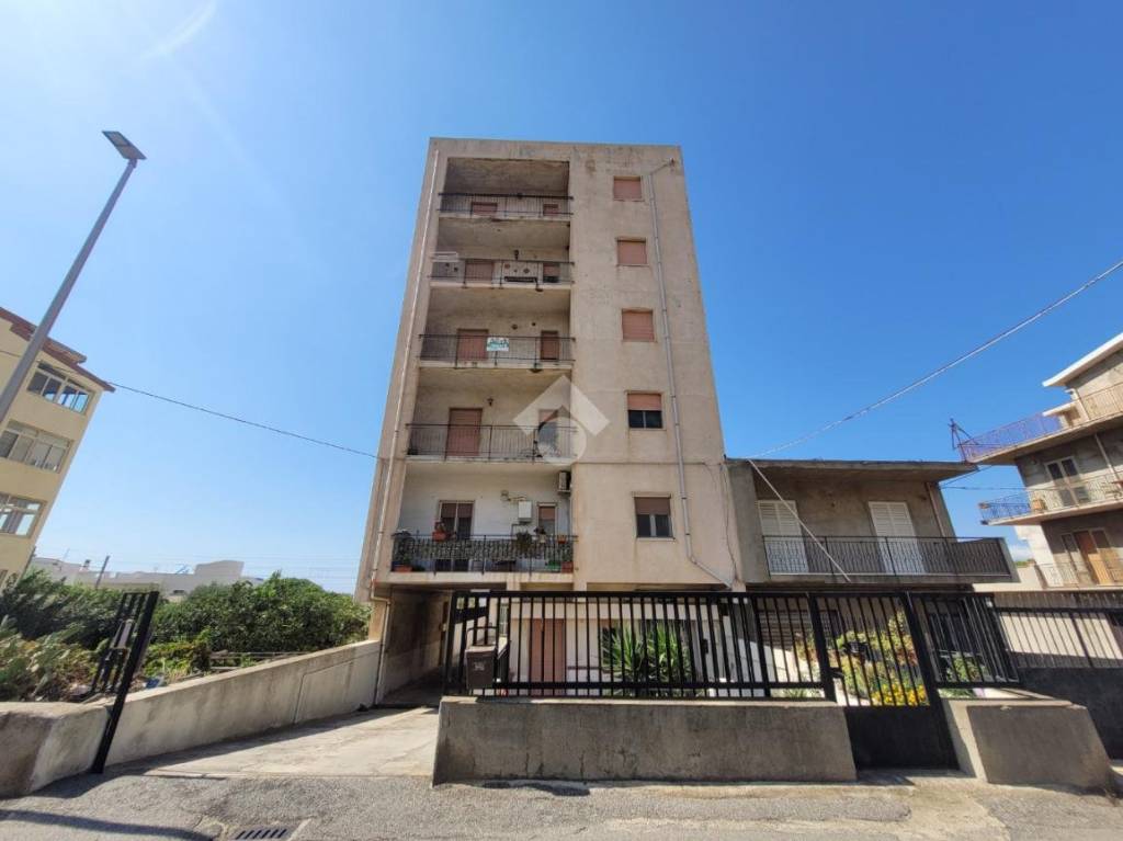 Appartamento in vendita a Reggio di Calabria bocale, Via Nazionale, 302