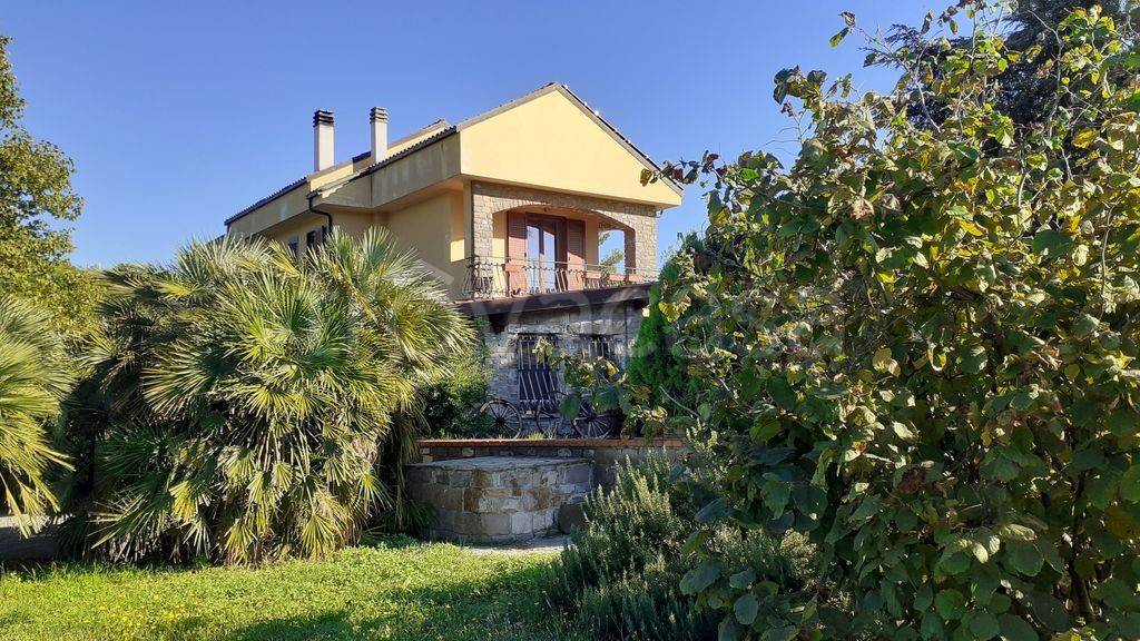 Villa in vendita a Costarainera