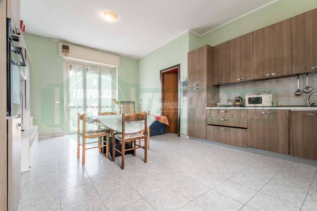 Appartamento in vendita a Solbiate Olona via Antonio Benetti