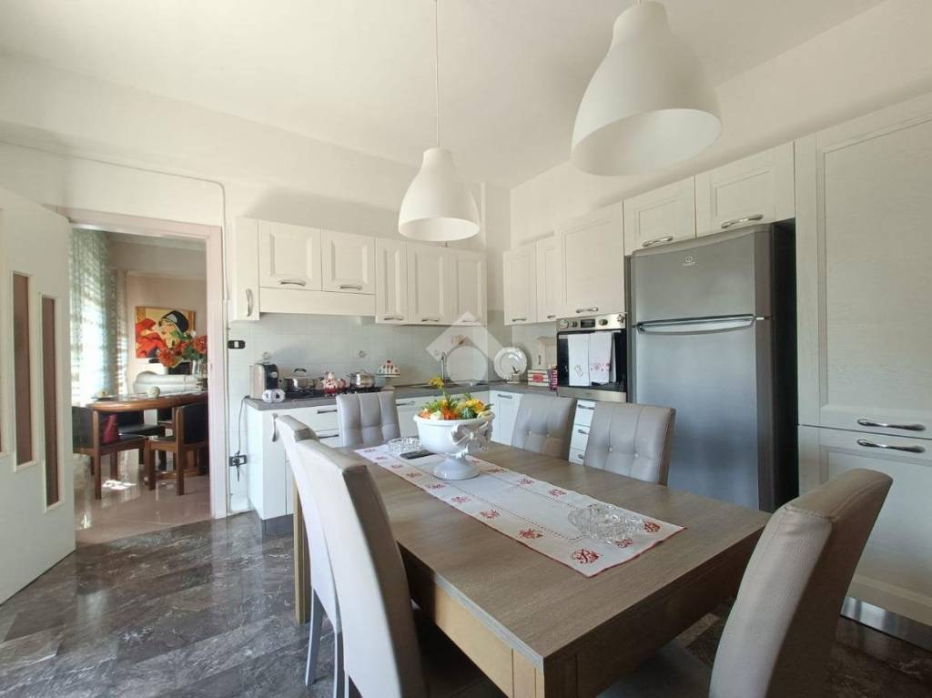 Appartamento in vendita a Corigliano-Rossano viale Rimembranze, 110