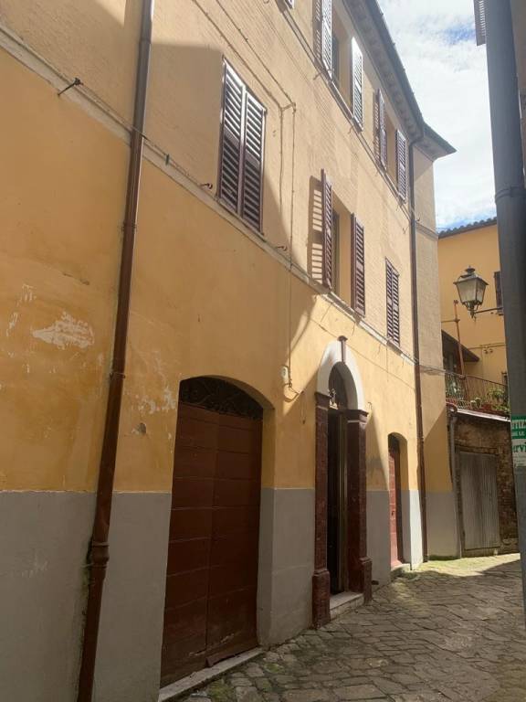 Casa Indipendente in vendita a Fabriano