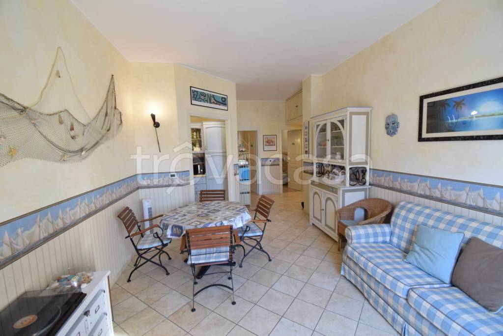 Appartamento in vendita a Diano Marina via la Rovere, 18