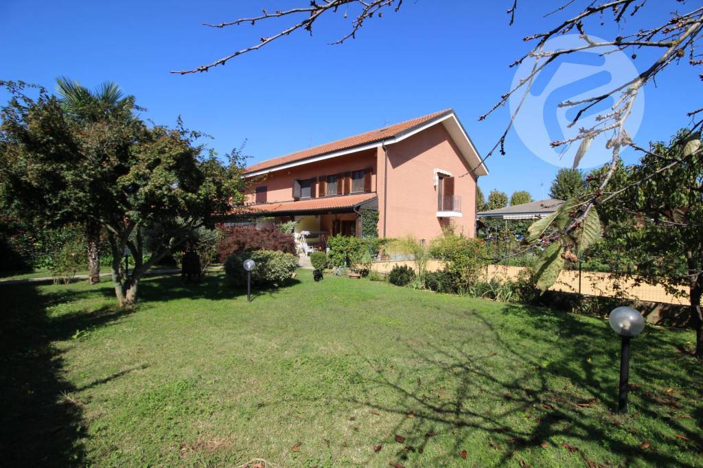 Villa in vendita a Cambiano strada madonna della scala, 21