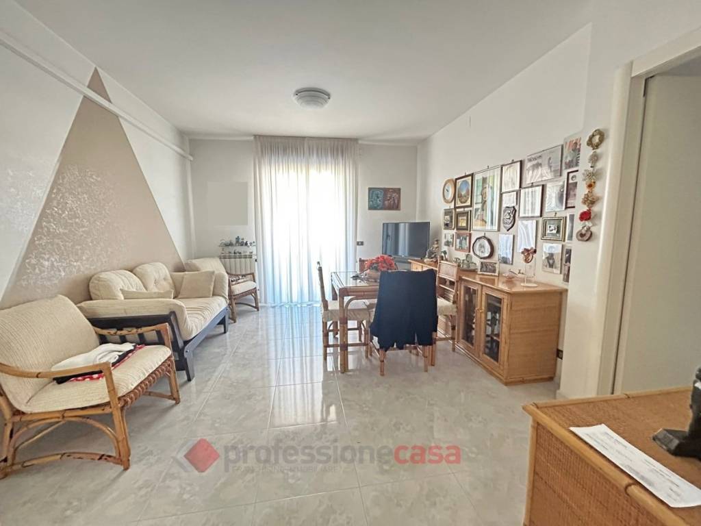 Appartamento in vendita a Bari via cimarosa