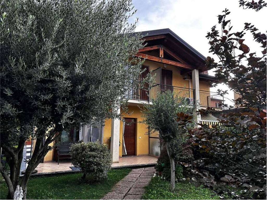 Villa in vendita a Eupilio via roma, 17B