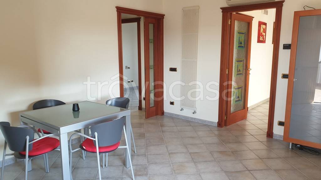 Appartamento in vendita a Sant'Omero piazza Castrum Rufi, 3