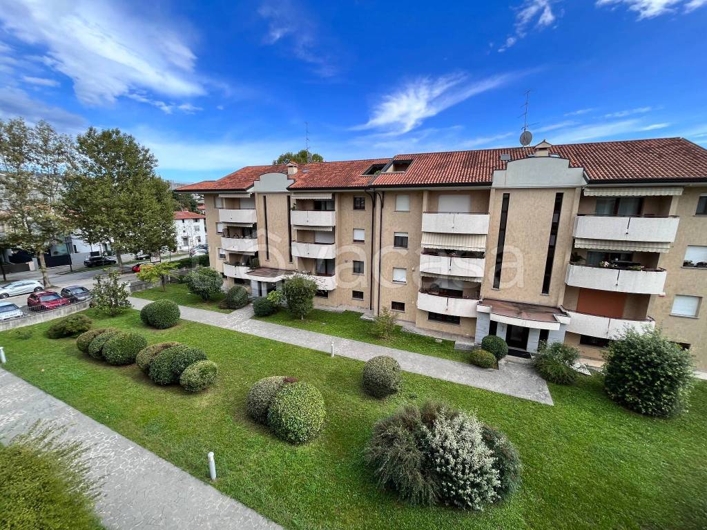 Appartamento in vendita a Udine viale Firenze, 20