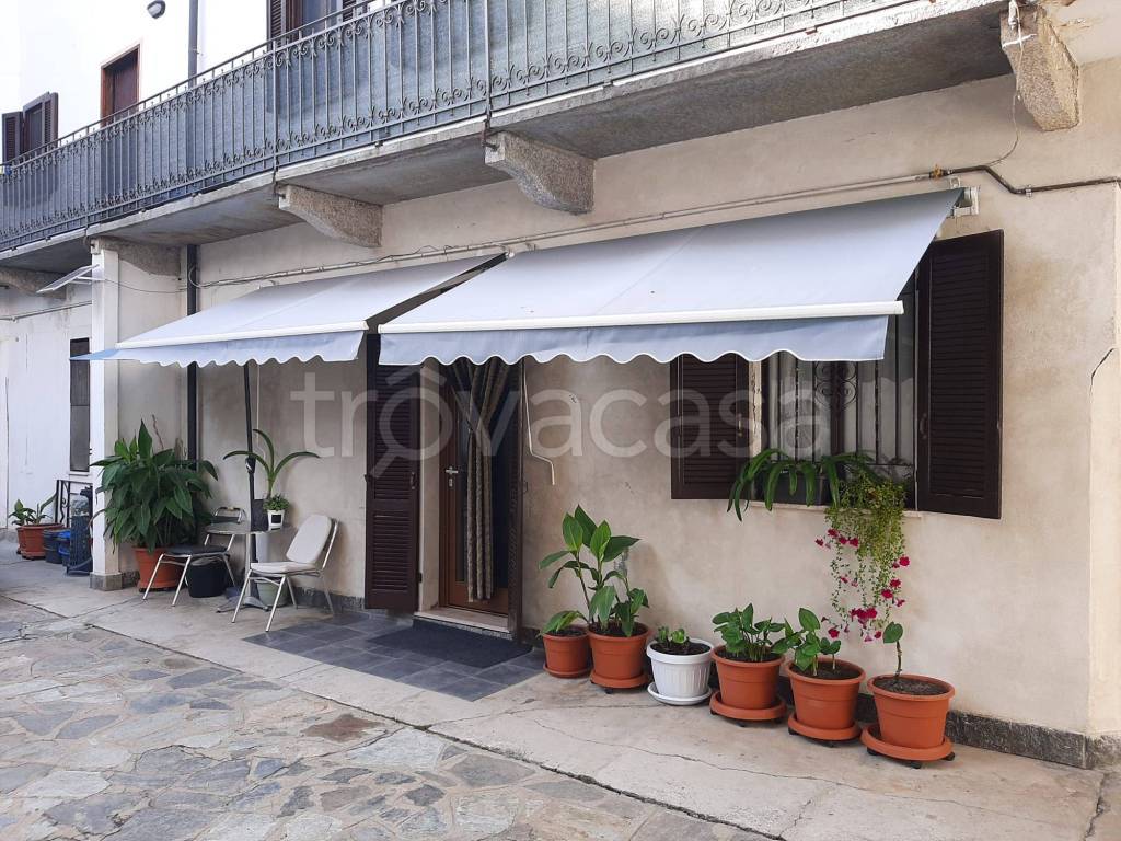 Appartamento in vendita a Oleggio via del Moro, 44