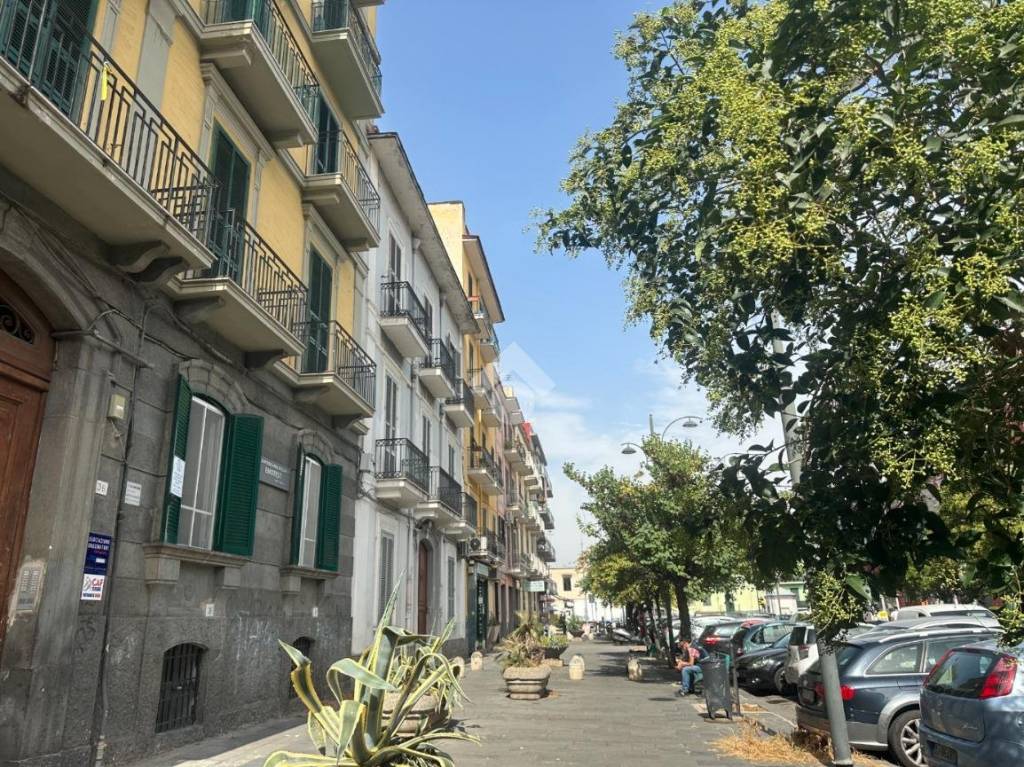 Appartamento in vendita a Napoli viale Margherita, 48