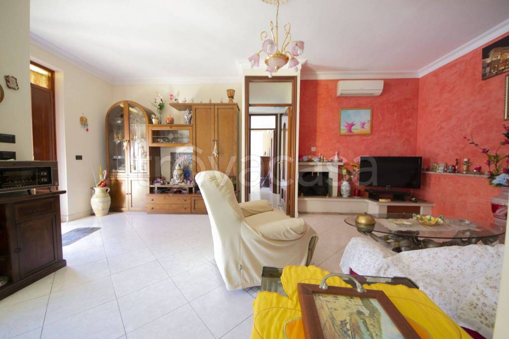 Appartamento in vendita a Giugliano in Campania via Giuseppe Mazzini, 30