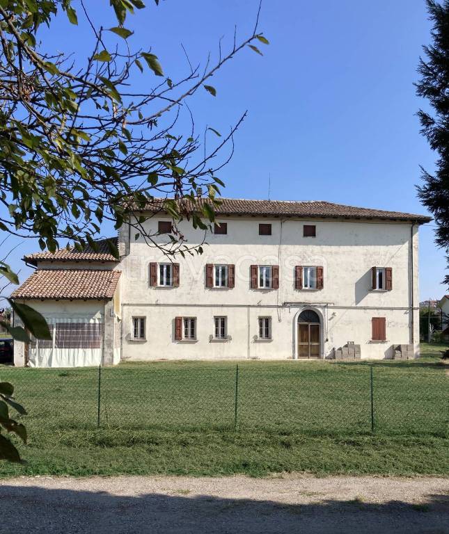 Villa in in vendita da privato a Baricella via Elio Bernardi, 30