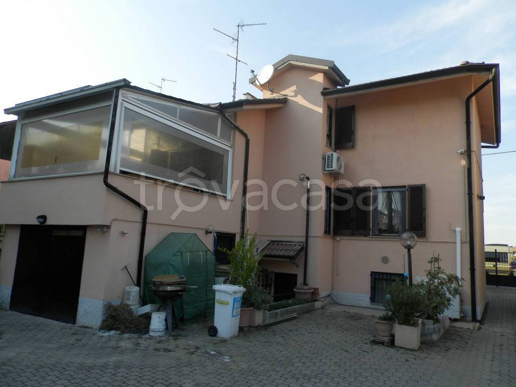 Villa in vendita a Cormano via Balossa, 9