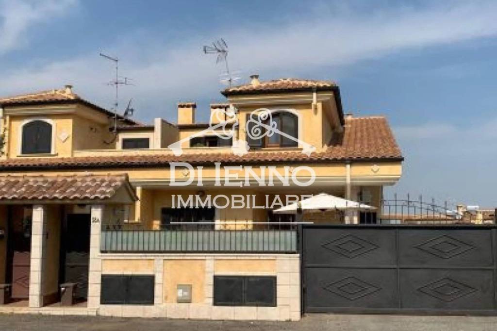 Villa in vendita a Guidonia Montecelio via Castel Madama