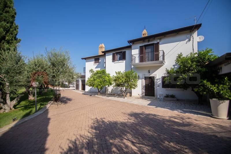 Villa in vendita a Foggia strada del Salice Nuovo