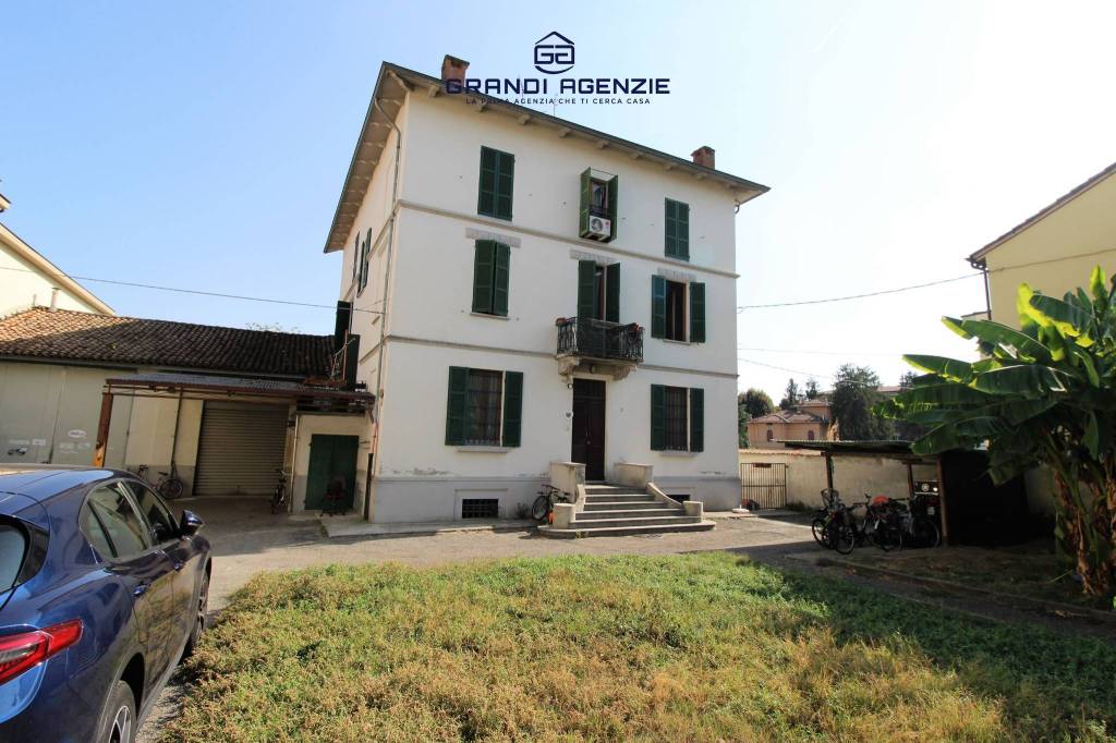 Villa Bifamiliare in vendita a Fidenza via 20 Settembre