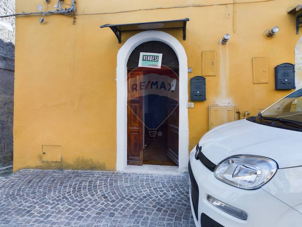 Appartamento in vendita a Rignano Flaminio via indipendenza, 40