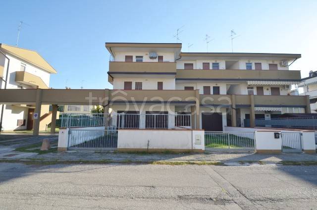 Villa a Schiera in vendita a Comacchio via della Marmolada