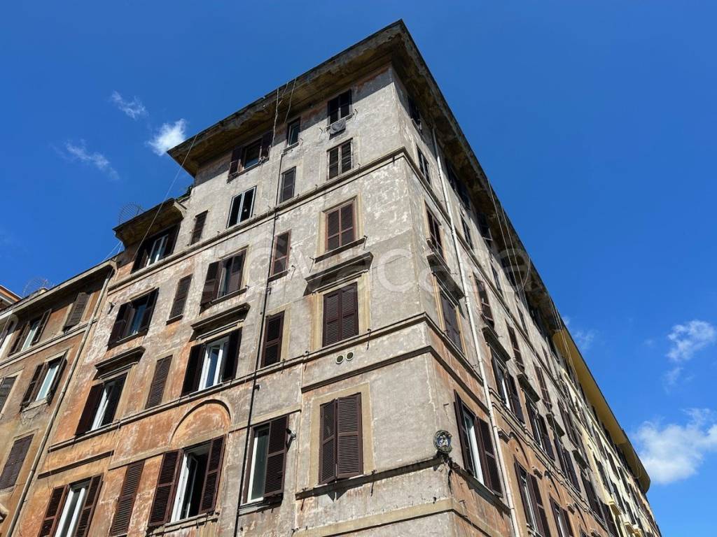 Appartamento in vendita a Roma via della Stazione Ostiense