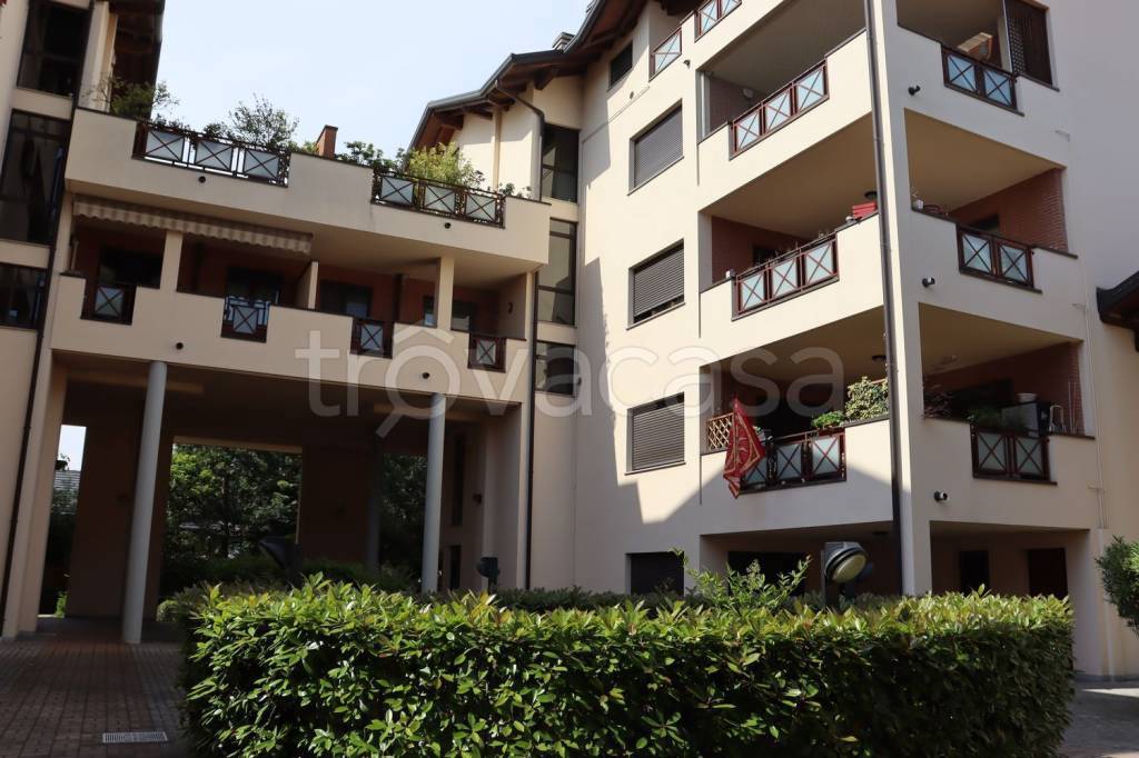 Appartamento in vendita a Legnano via Melzi, 170