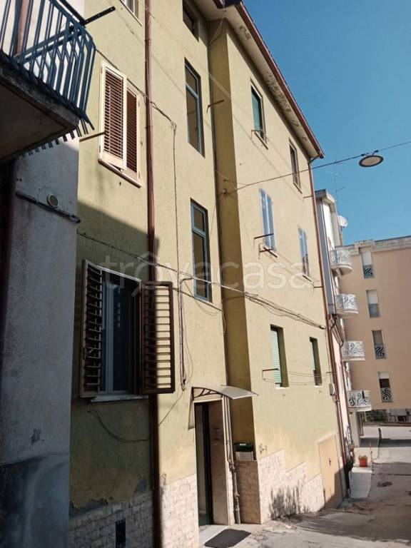 Appartamento in vendita a Campobasso via Pietravalle , 11