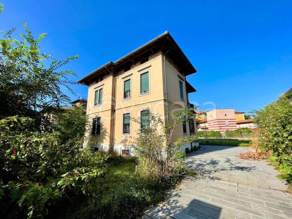 Villa in vendita a Chiari via Paolo Bigoni, 3