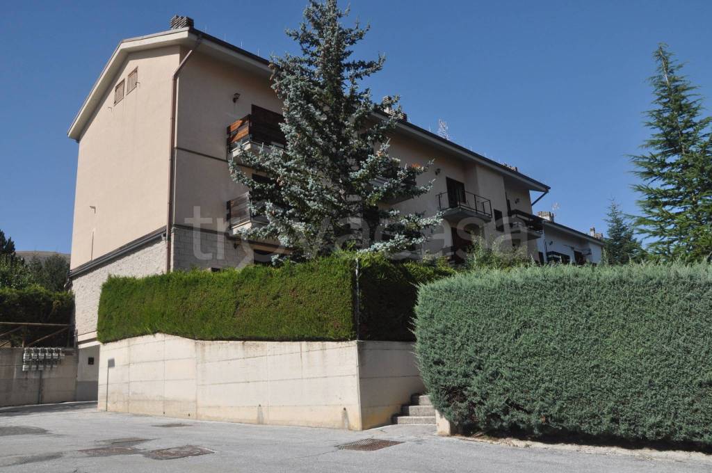 Appartamento in vendita a Pescocostanzo via Liborio De Padova