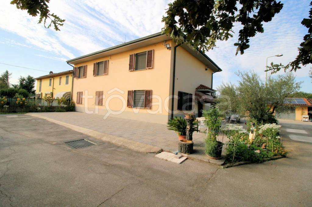 Villa Bifamiliare in vendita ad Altopascio