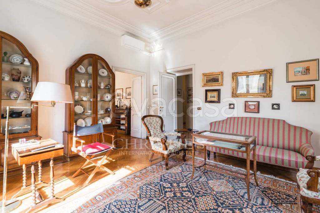 Appartamento in vendita a Roma via Cesare Beccaria