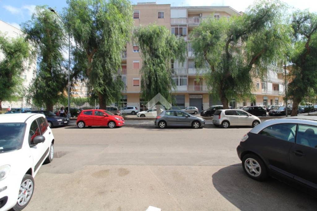 Appartamento in vendita a Brindisi viale Porta Pia, 66